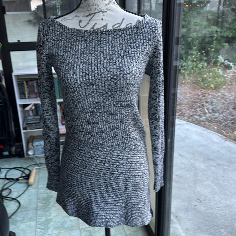 White House black market, extra small silver gray sweater.
